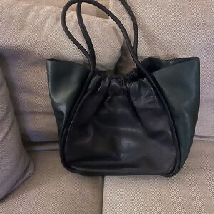 NWT Colorblocked vegan leather Tahari Riverdale bag. Navy, huntergreen and black